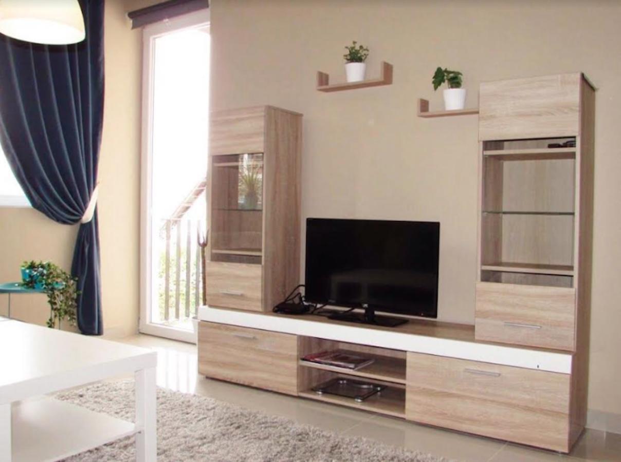 Prenociste Dunav Novi Banovci Ngoại thất bức ảnh